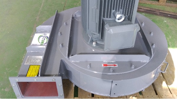 離心通風機和軸流通風機兩者的通風效果對比有何不同？